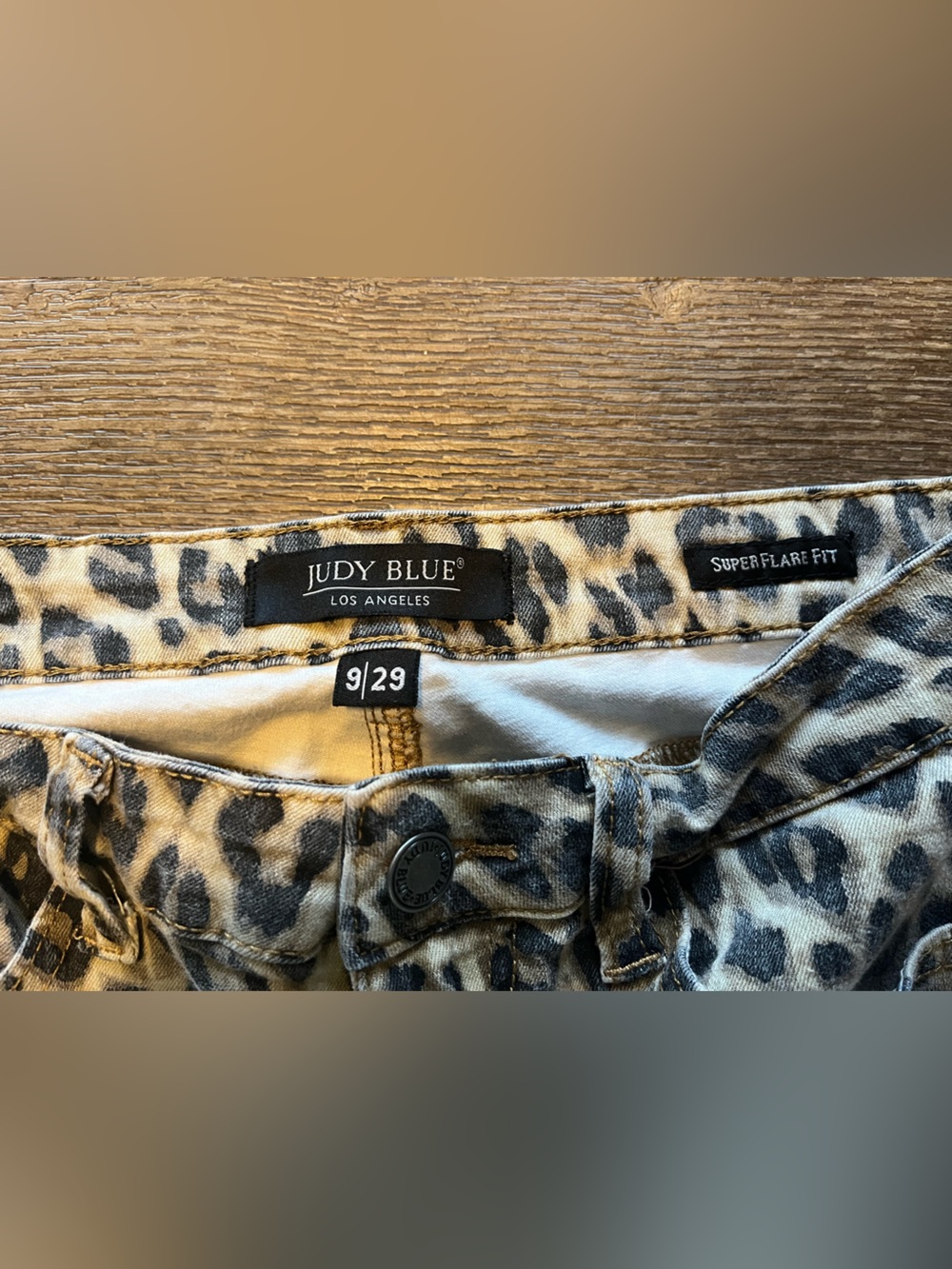 Judy Blue Leopard Print Super Flare Jeans with Raw Hem - Picture 4 of 8